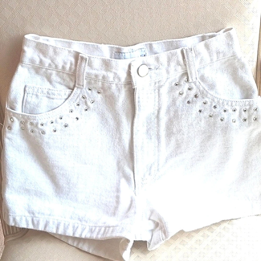 Vintage Women's denim shorts with rhinestones, size 4, White- New" david/david
